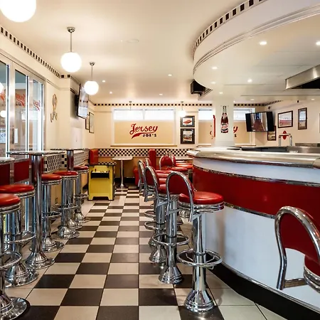 西摩莫顿酒店 酒店 3*